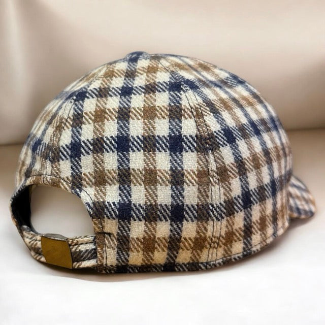 cappello di lana con visiera uomo